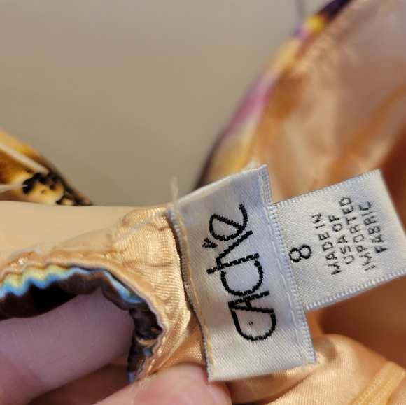 🔥Vintage Multi print Mini Dress Sz 8 -running small fit size 6 - Picture 4 of 9